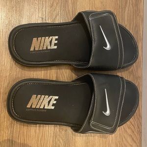 Men’s Nike Slides size 9